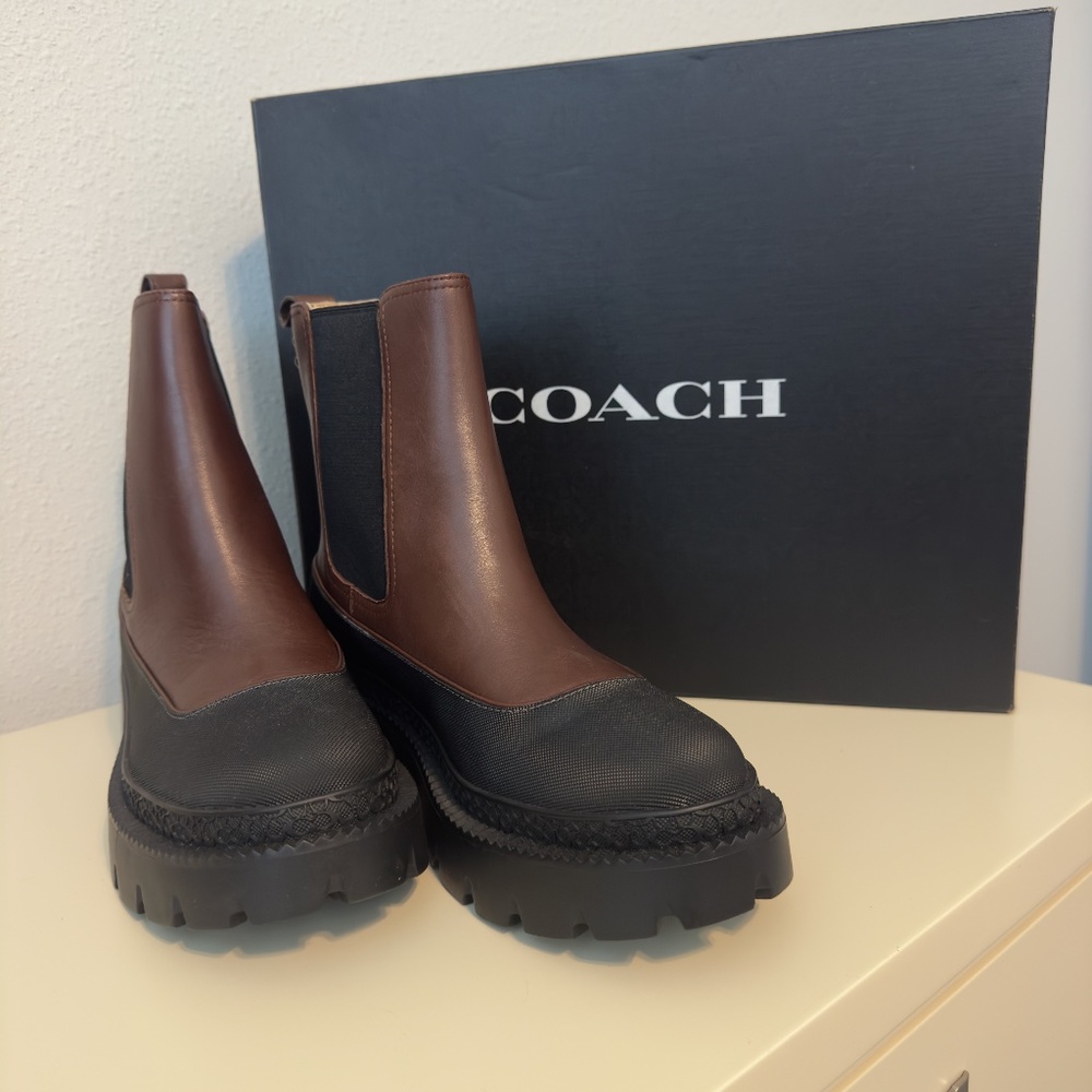 NWT Coach Jayla Booties